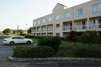 Quality Roof Inn Montgomery Dış mekan fotoğraf